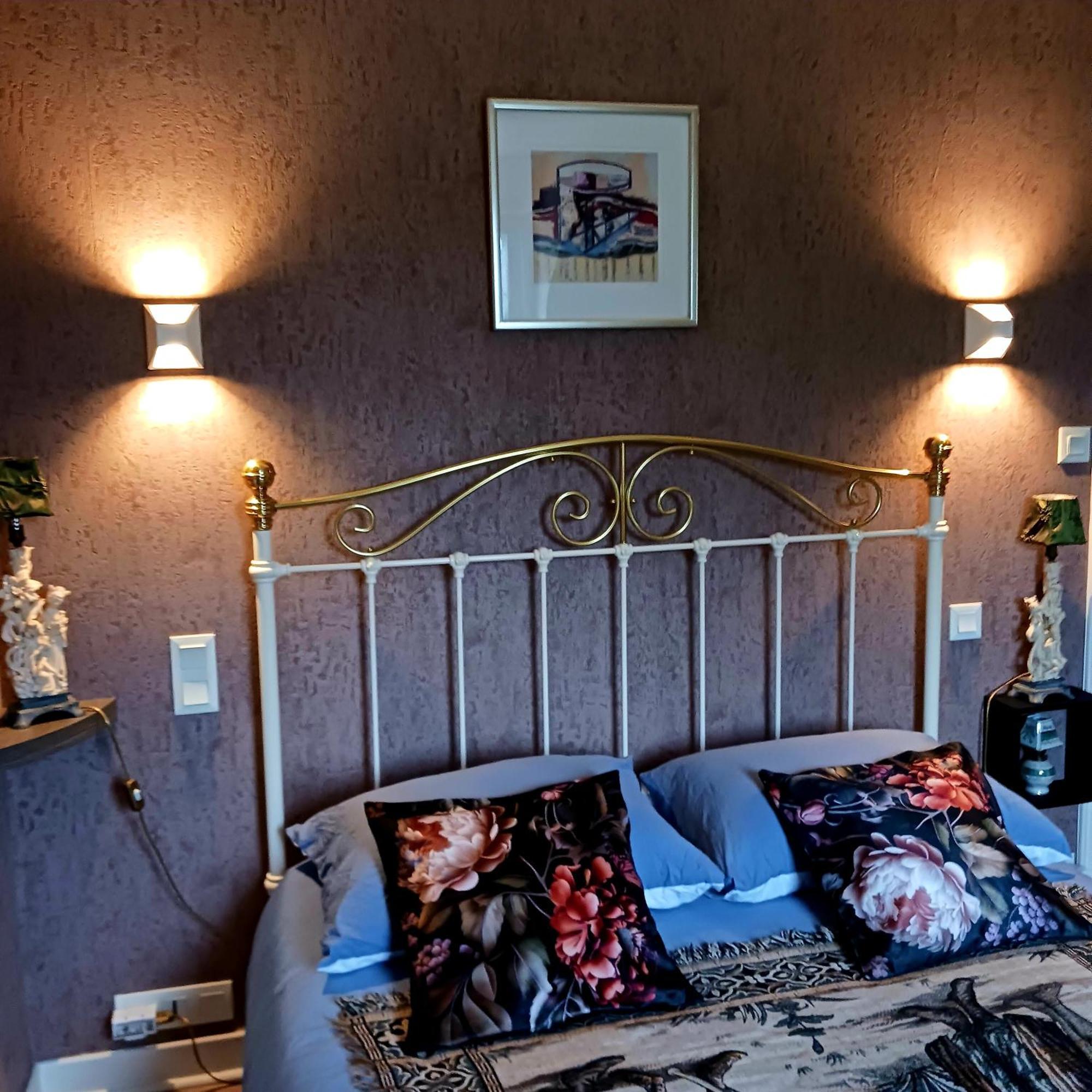 Chambre D'Hotes Avec Petit Dejeuner Compris A Megrit Екстер'єр фото